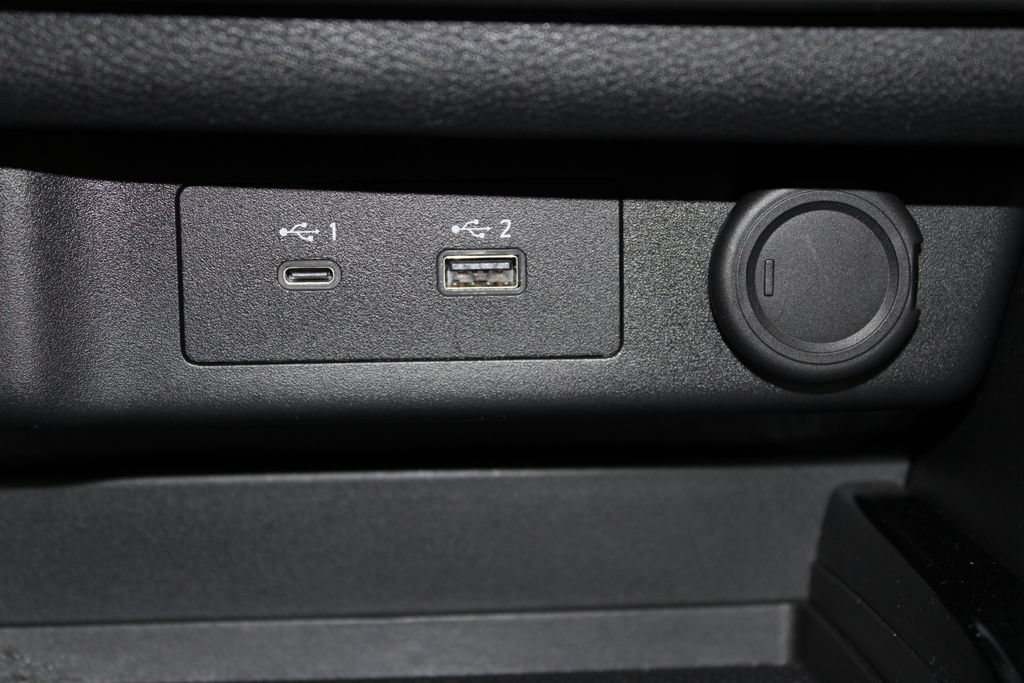 Used 2023 Nissan Rogue SV AWD/4WD image 43
