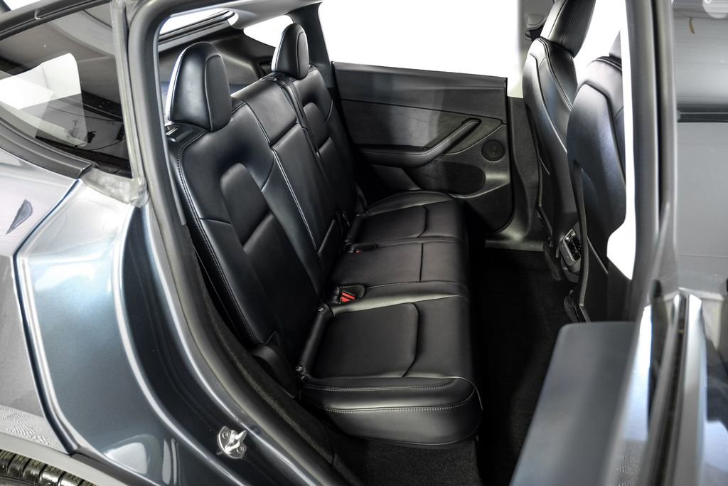 Used 2023 Tesla Model Y Long Range AWD/4WD image 35