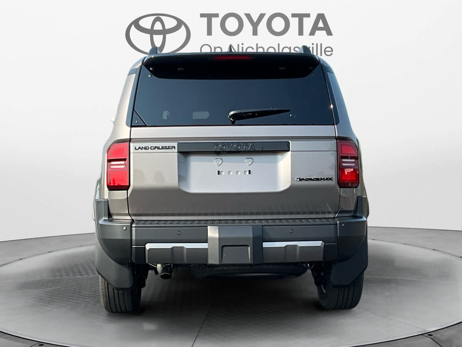 Used 2027 Toyota Land Cruiser AWD/4WD image 4