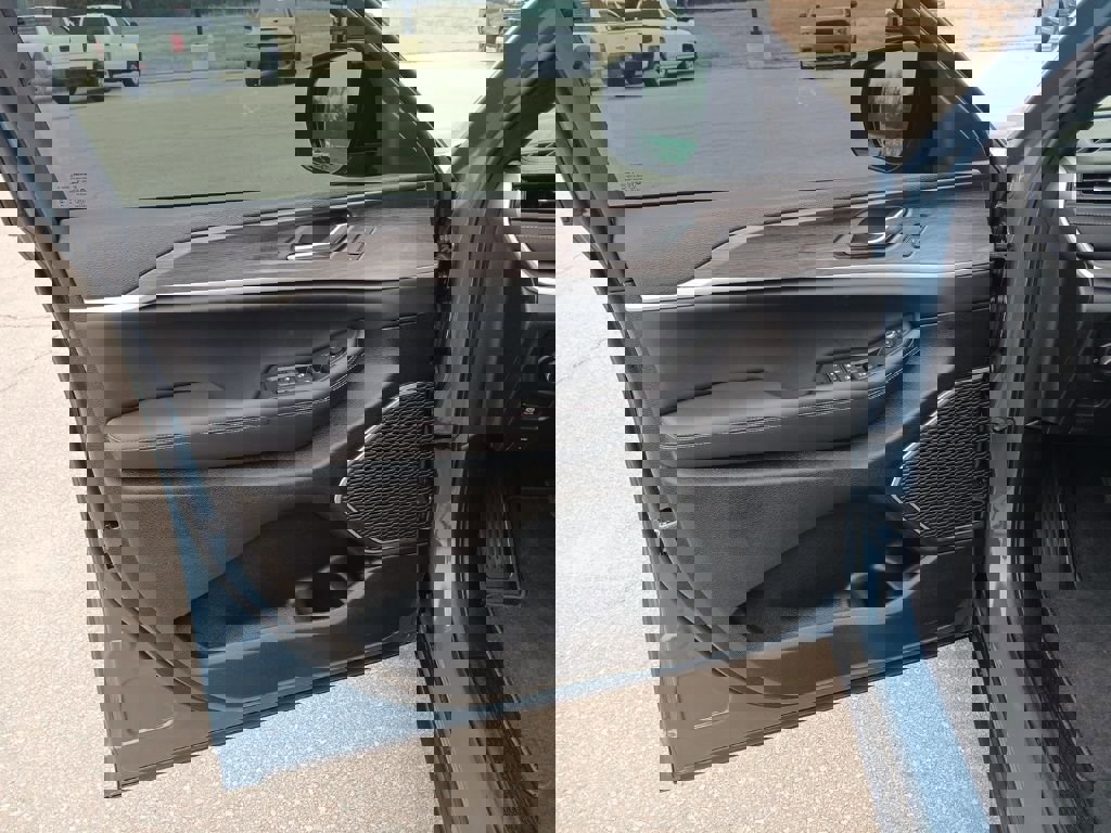 New 2026 Jeep Grand Cherokee Limited image 30