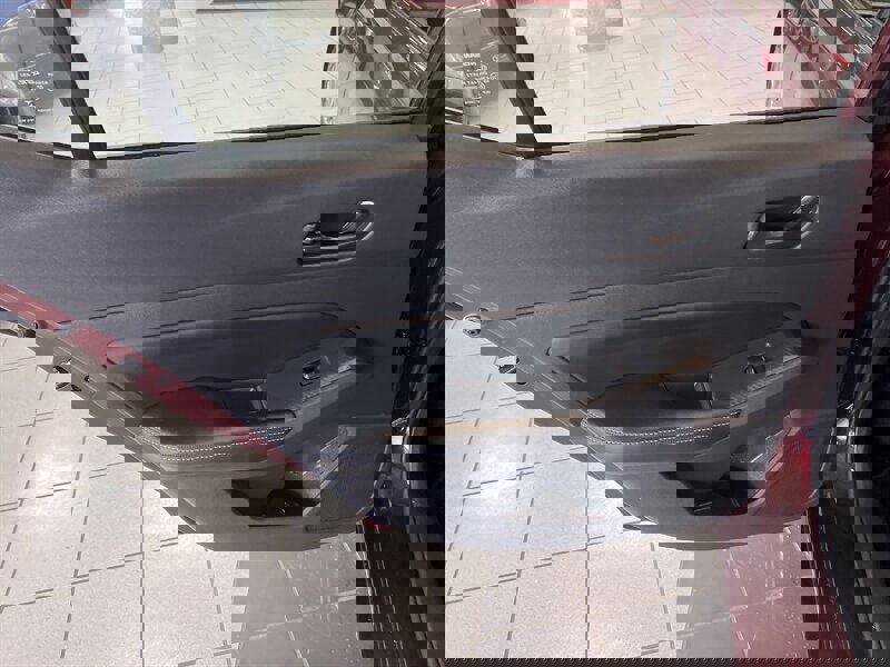 Used 2025 Nissan Altima 2.5 SV image 21