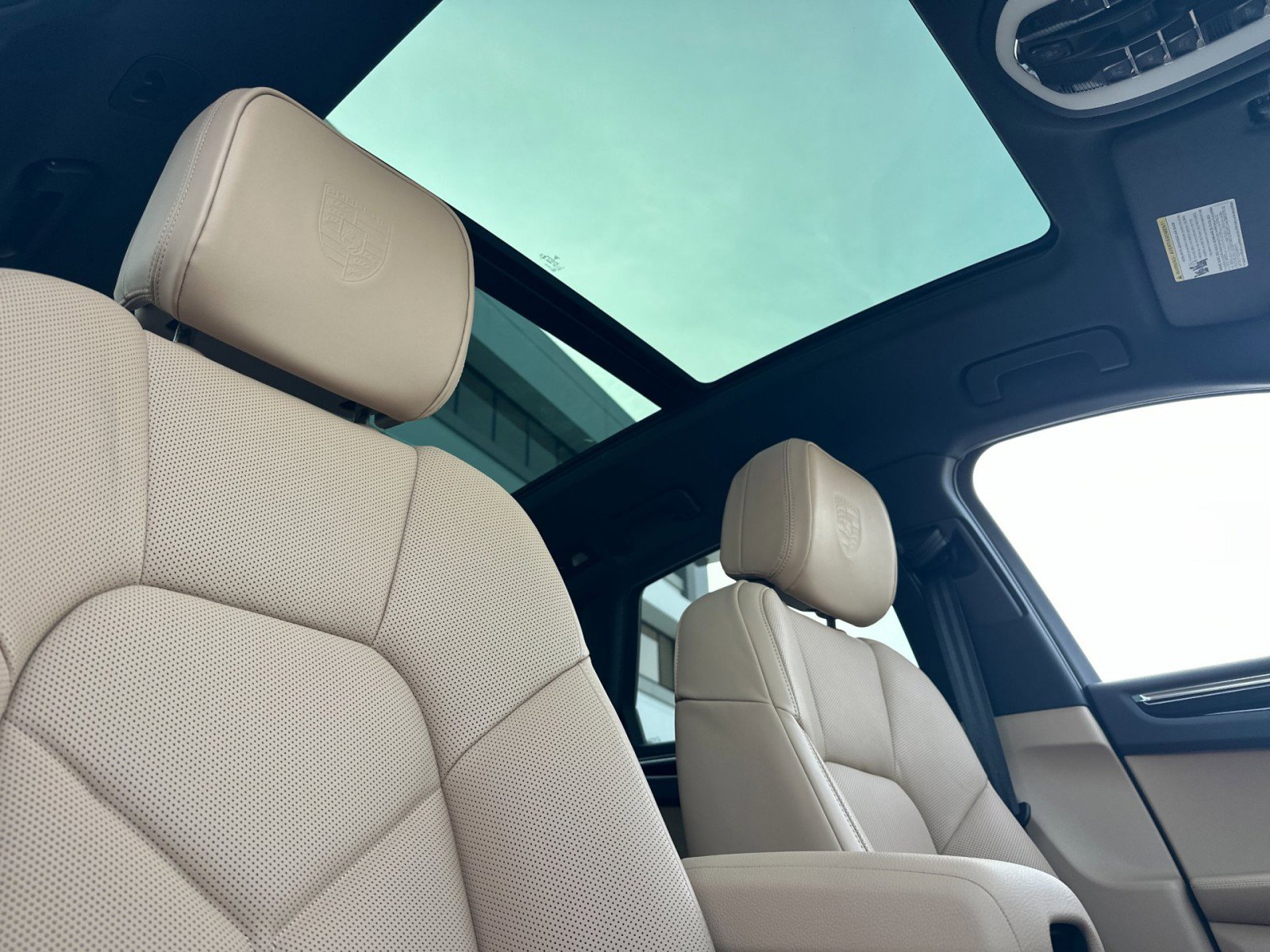 New 2026 Porsche Macan S image 17