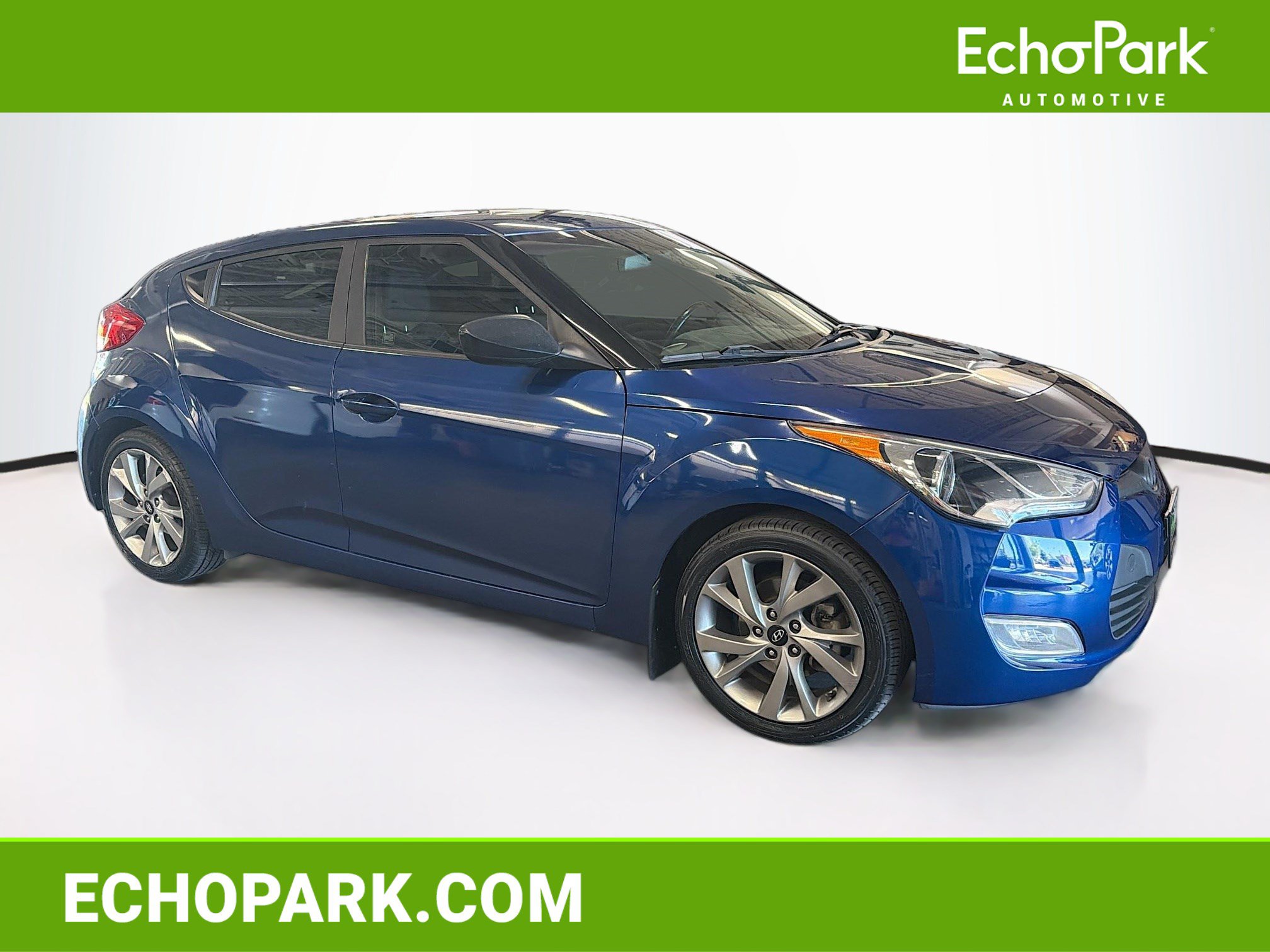 Used 2017 Hyundai Veloster FWD image 1