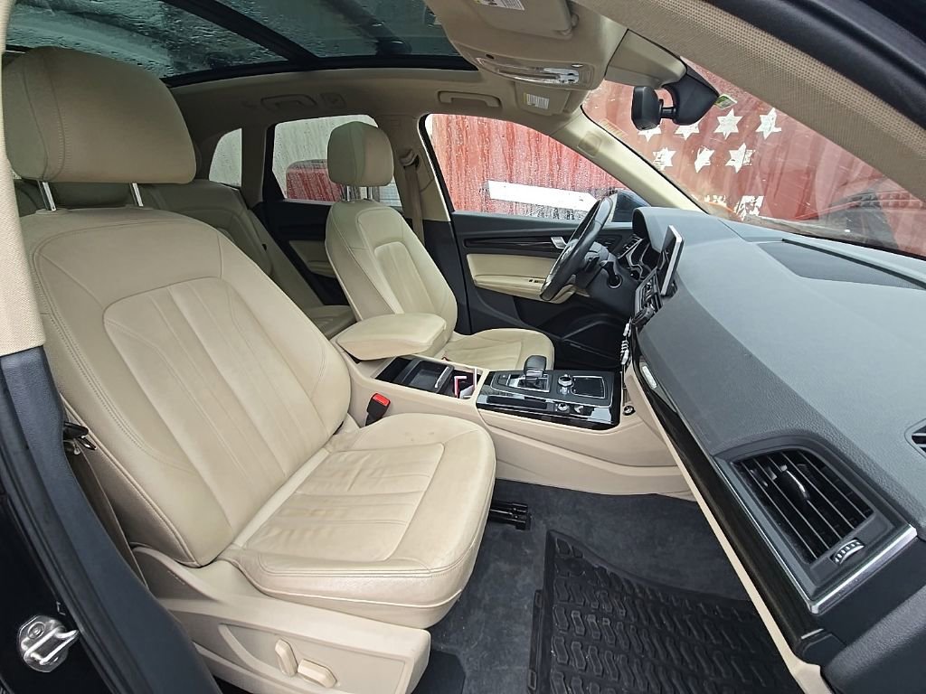 Used 2018 Audi Q5 Prestige w/ Prestige Package AWD/4WD image 16