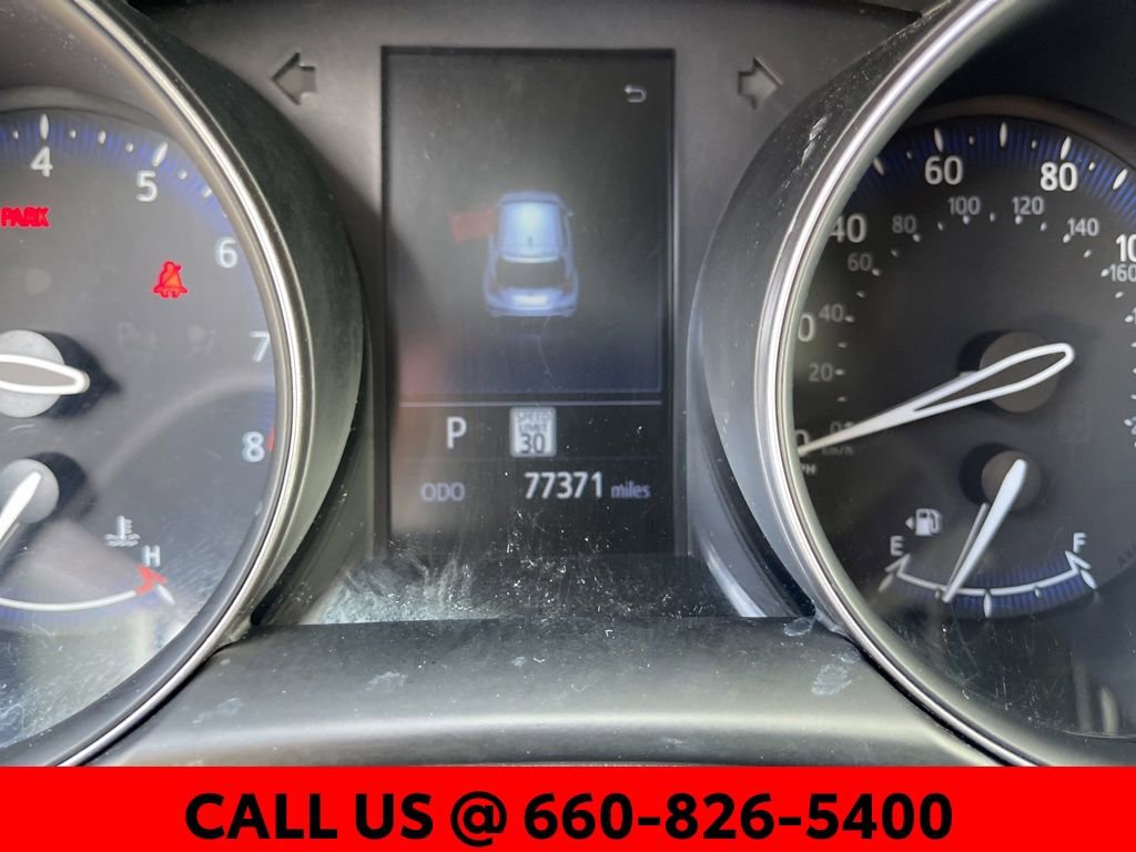 Used 2021 Toyota C-HR XLE image 21