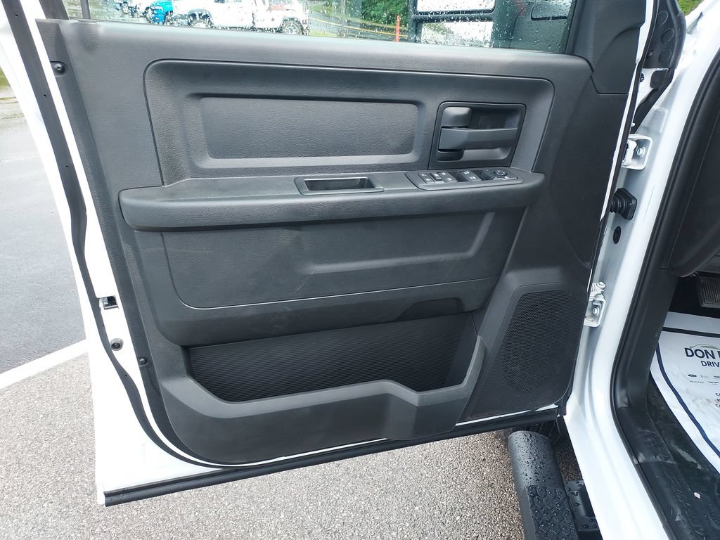New 2027 RAM 3500 Tradesman AWD/4WD image 12