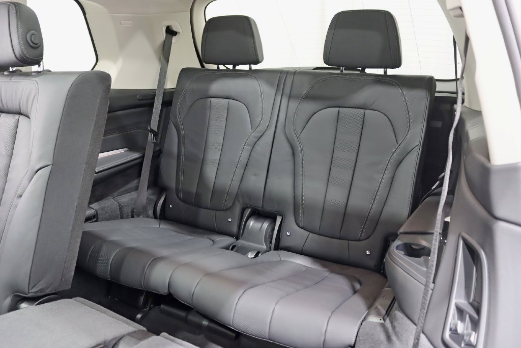 Used 2022 BMW X7 xDrive40i w/ Premium Package AWD/4WD image 34