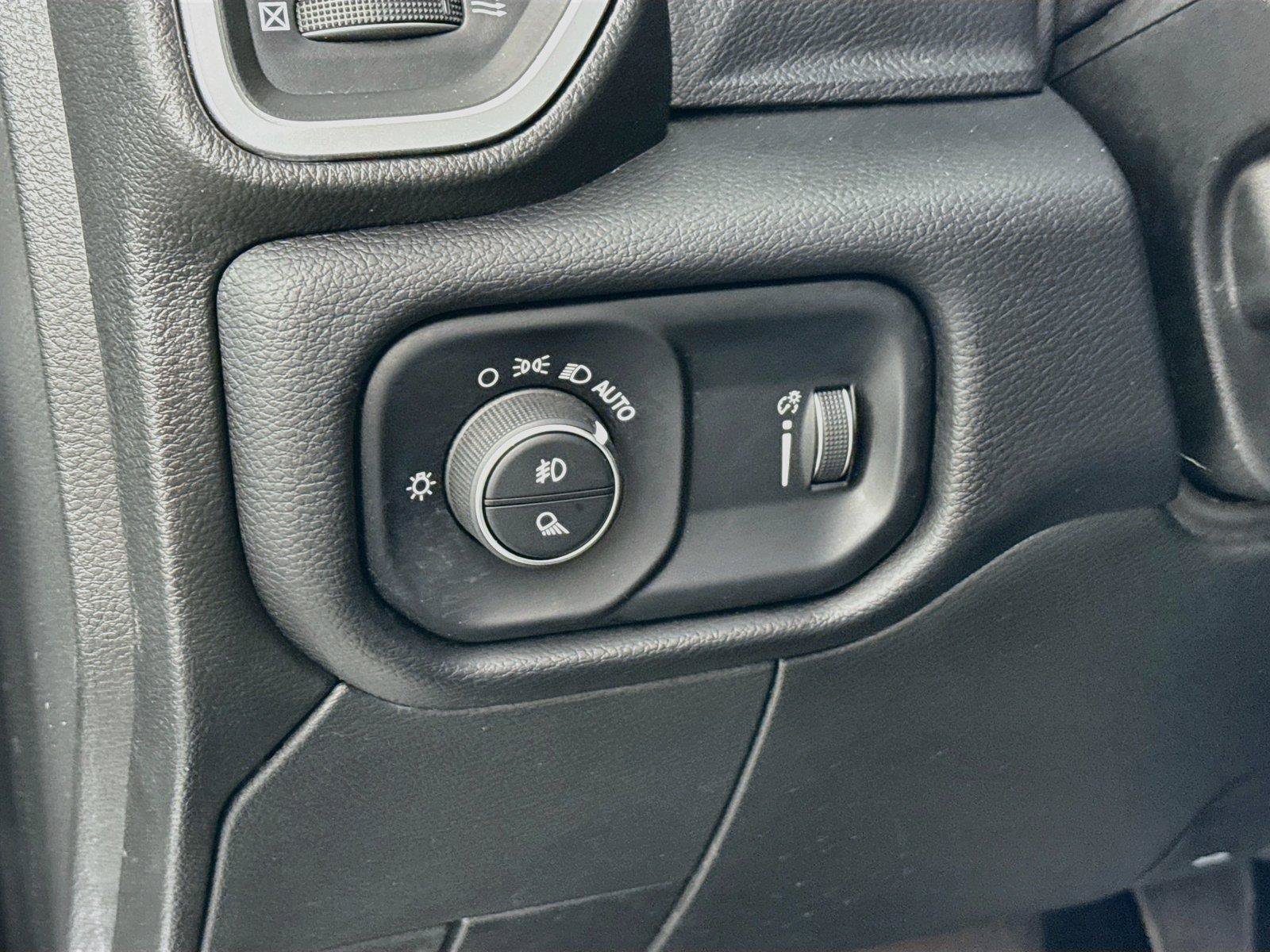 Used 2024 RAM 2500 Big Horn AWD/4WD image 14