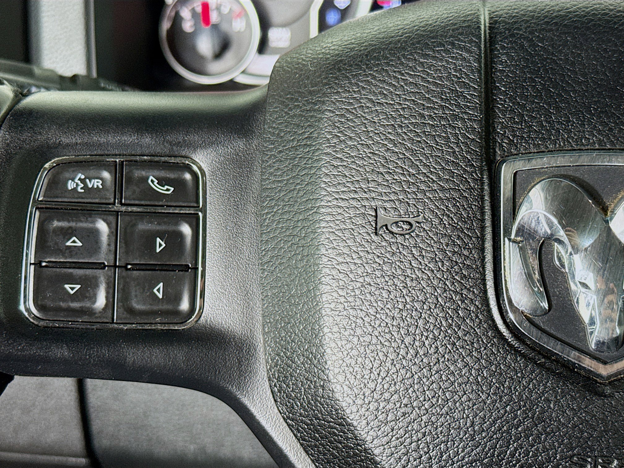 Used 2016 RAM 1500 Sport image 11