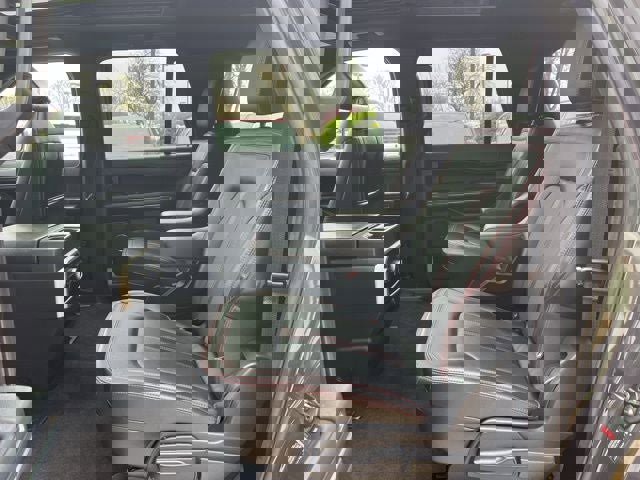 Used 2022 Ford Expedition Max Limited image 10