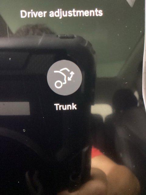 New 2025 Volvo EX90 Ultra w/ Protection Package Premier image 16