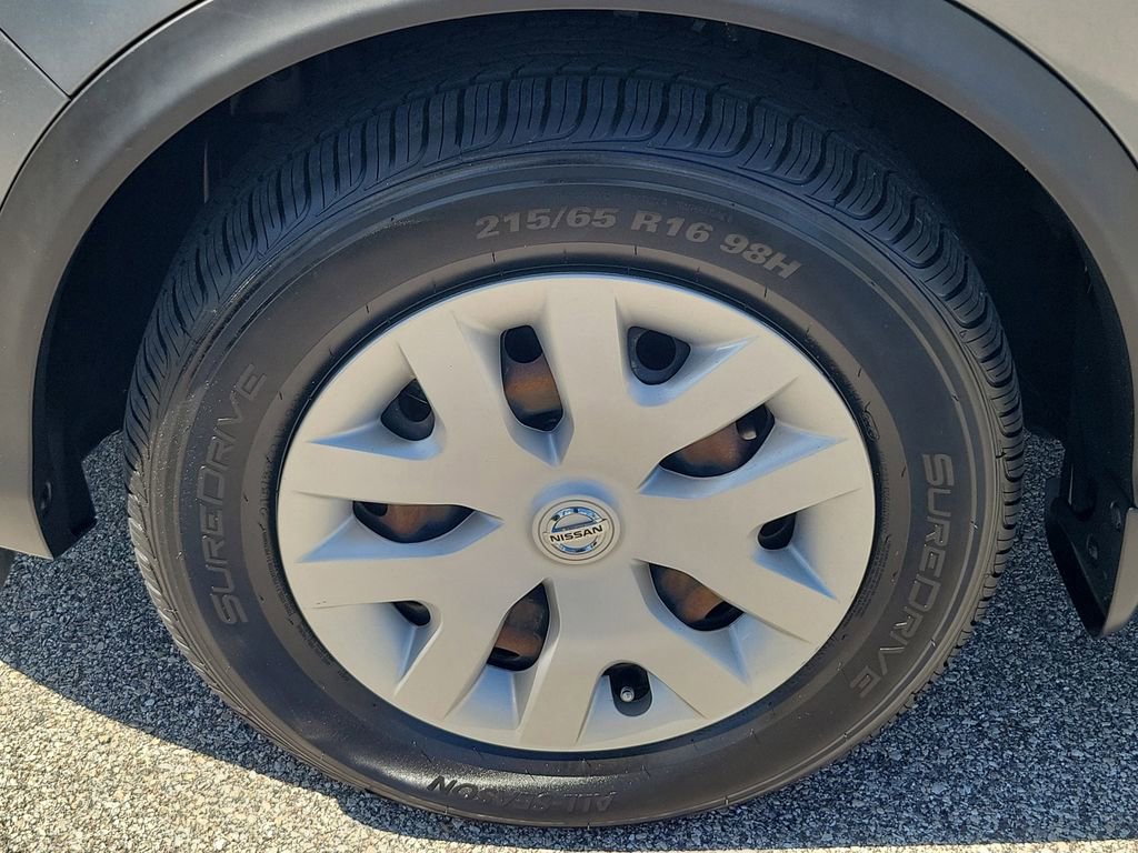 Used 2019 Nissan Rogue Sport S FWD image 11