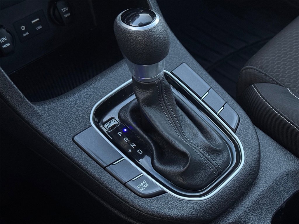 Used 2018 Hyundai Elantra GT image 23