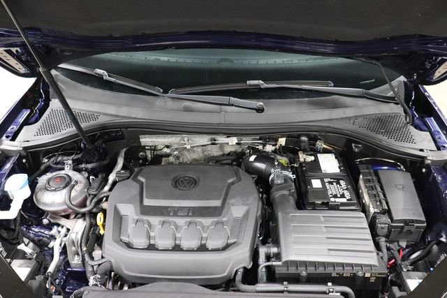 Used 2022 Volkswagen Tiguan SEL R-Line AWD/4WD image 26