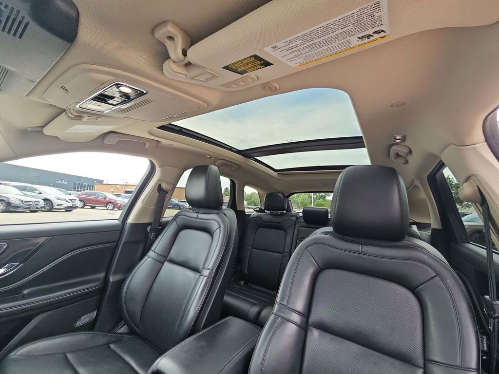 Used 2023 Lincoln Corsair AWD w/ Equipment Group 102A image 16
