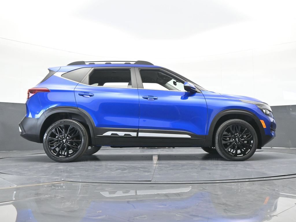 Used 2022 Kia Seltos Nightfall Edition image 60