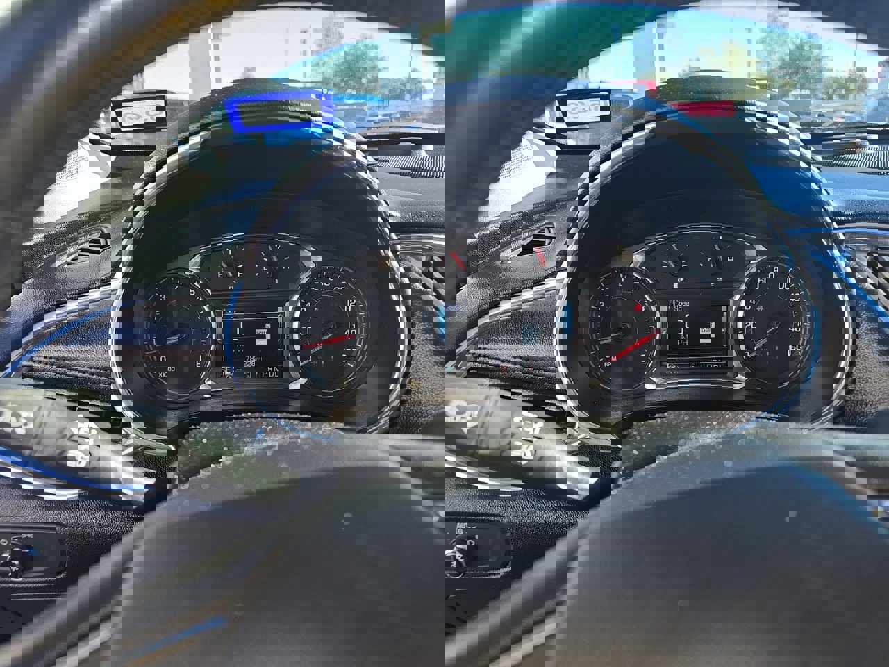 Used 2017 Chevrolet Malibu Premier w/ Premier Sun and Wheel Package image 8