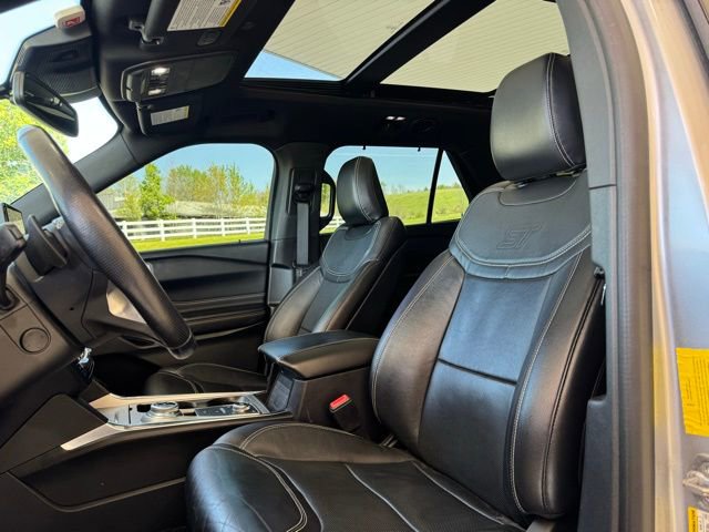 Used 2020 Ford Explorer ST w/ ST Street Pack AWD/4WD image 9