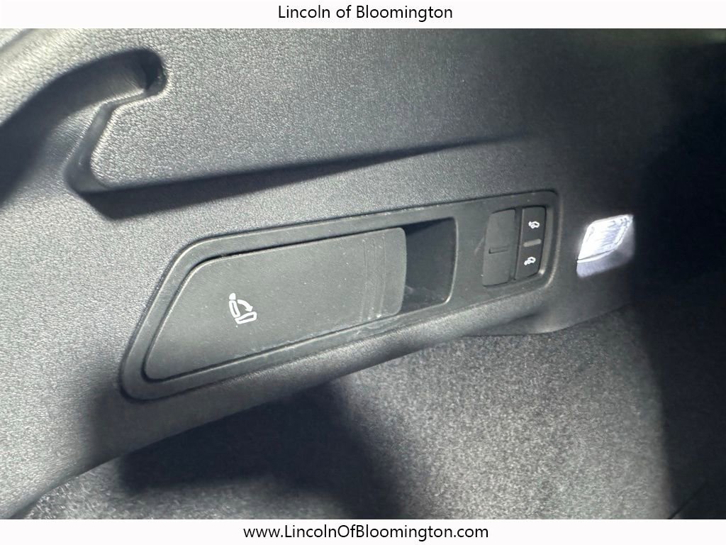 Used 2025 Audi Q6 e-tron Prestige w/ Beige Warm Weather Package image 35