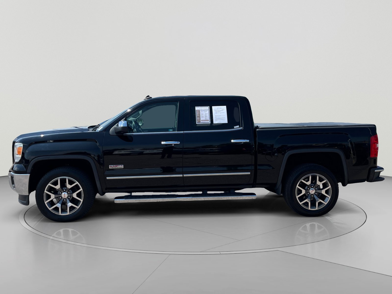 Used 2014 GMC Sierra 1500 SLT w/ All-Terrain Package AWD/4WD image 2