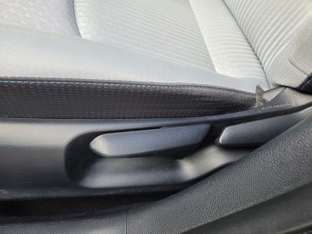 Used 2016 Toyota Prius Four image 6