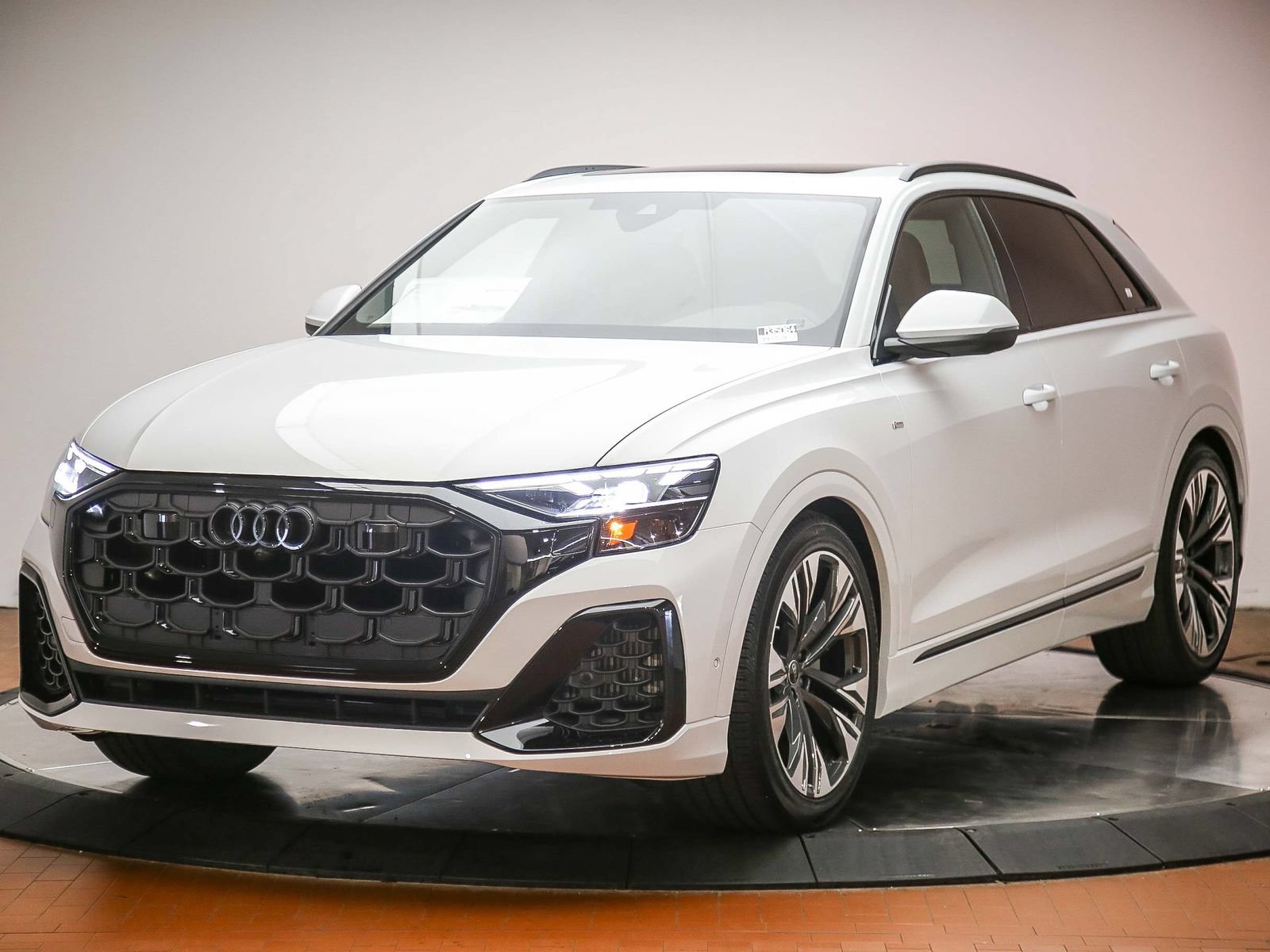 New 2026 Audi Q8 Premium Plus