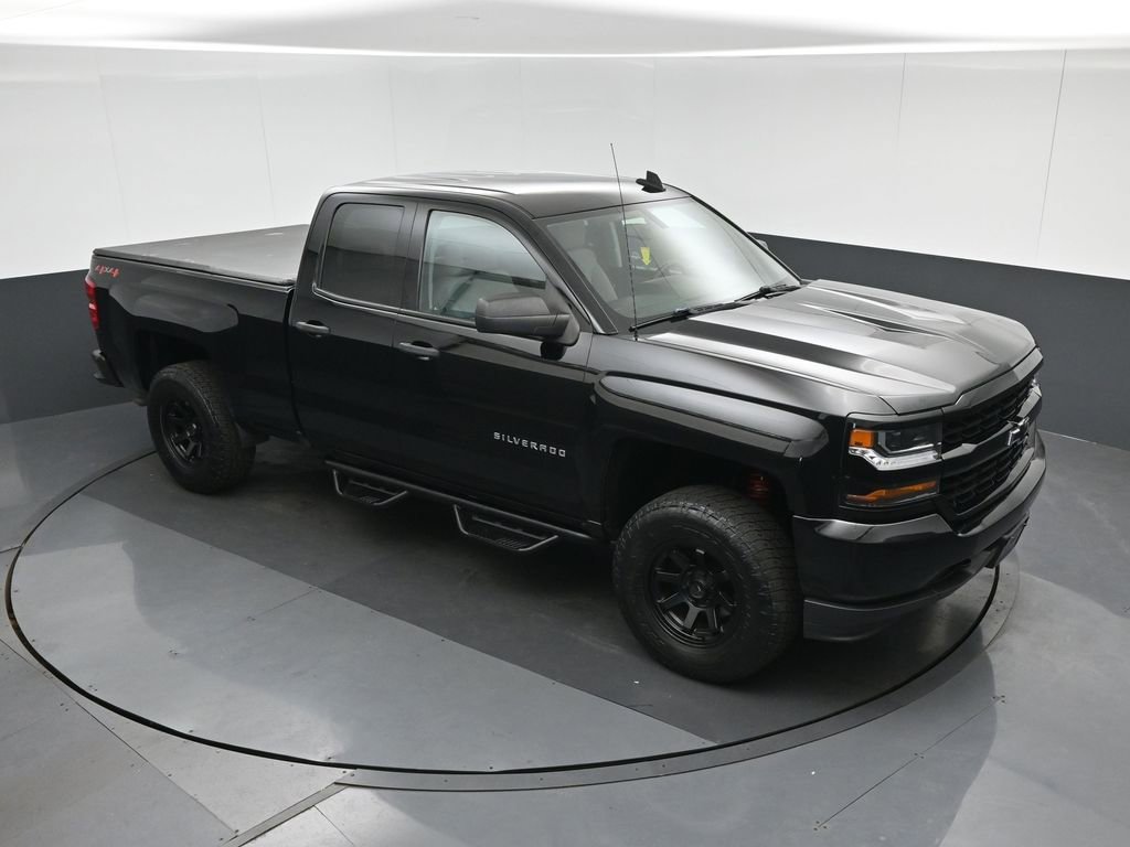 Used 2018 Chevrolet Silverado 1500 Custom w/ Custom Value Package AWD/4WD image 53