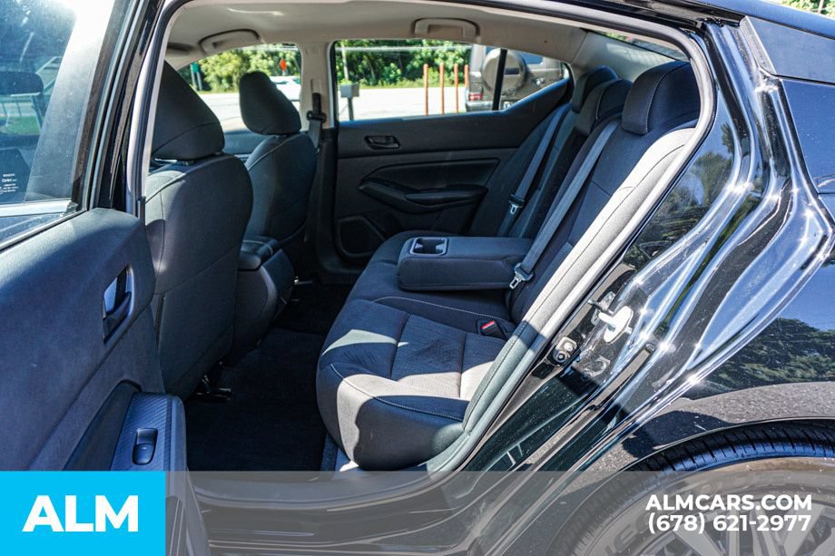 Used 2025 Nissan Altima 2.5 SV FWD image 20