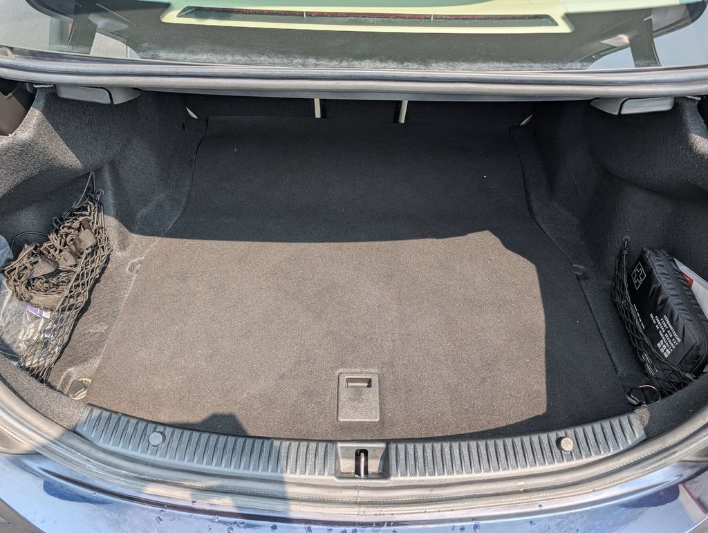 Used 2015 Mercedes-Benz C 300 4MATIC Sedan image 7