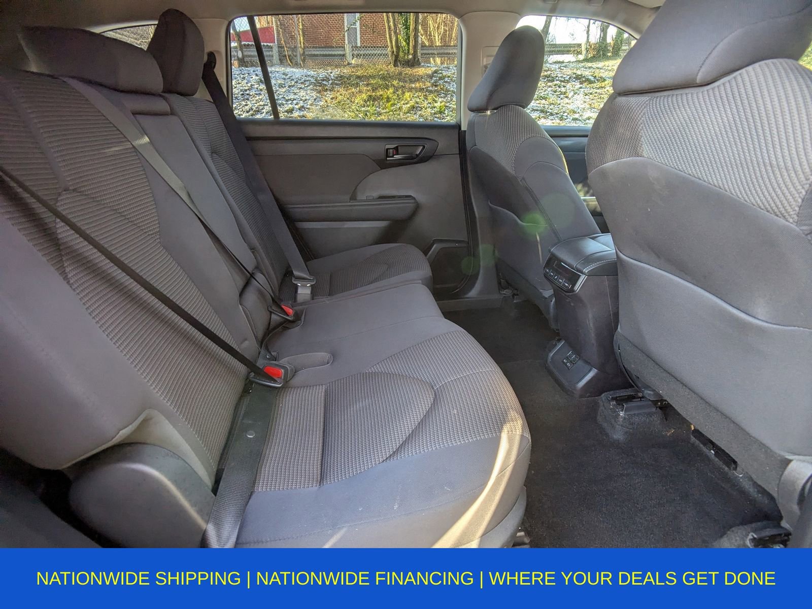 Used 2023 Toyota Highlander L image 15