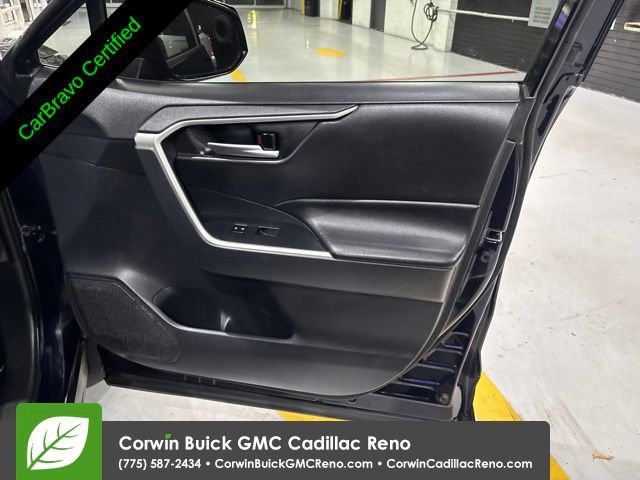 Used 2019 Toyota RAV4 XLE w/ Carpet Mat Package AWD/4WD image 38