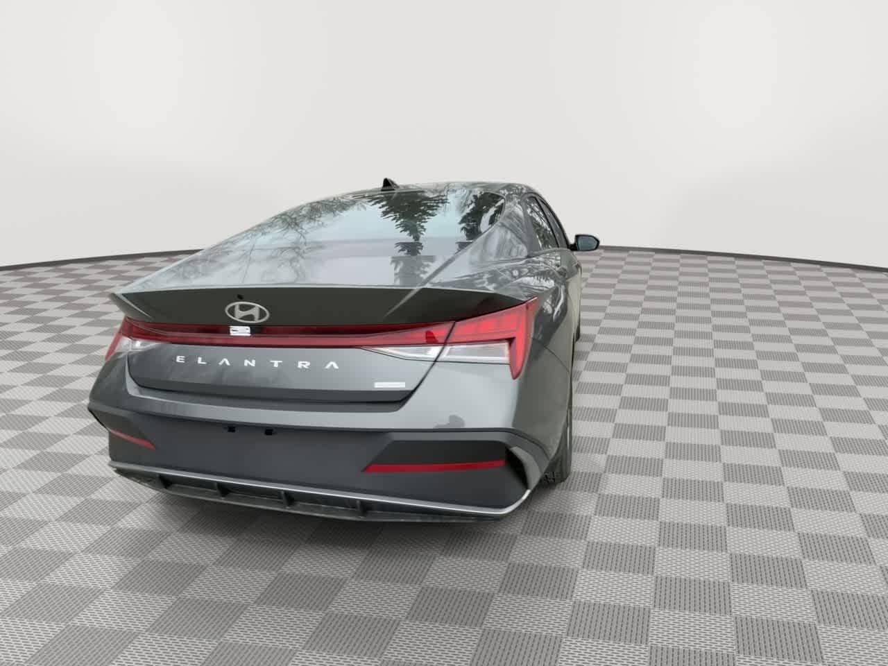 New 2026 Hyundai Elantra Hybrid FWD image 7