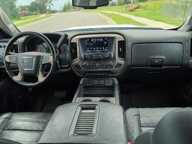Used 2019 GMC Sierra 2500 Denali w/ Duramax Plus Package AWD/4WD image 12