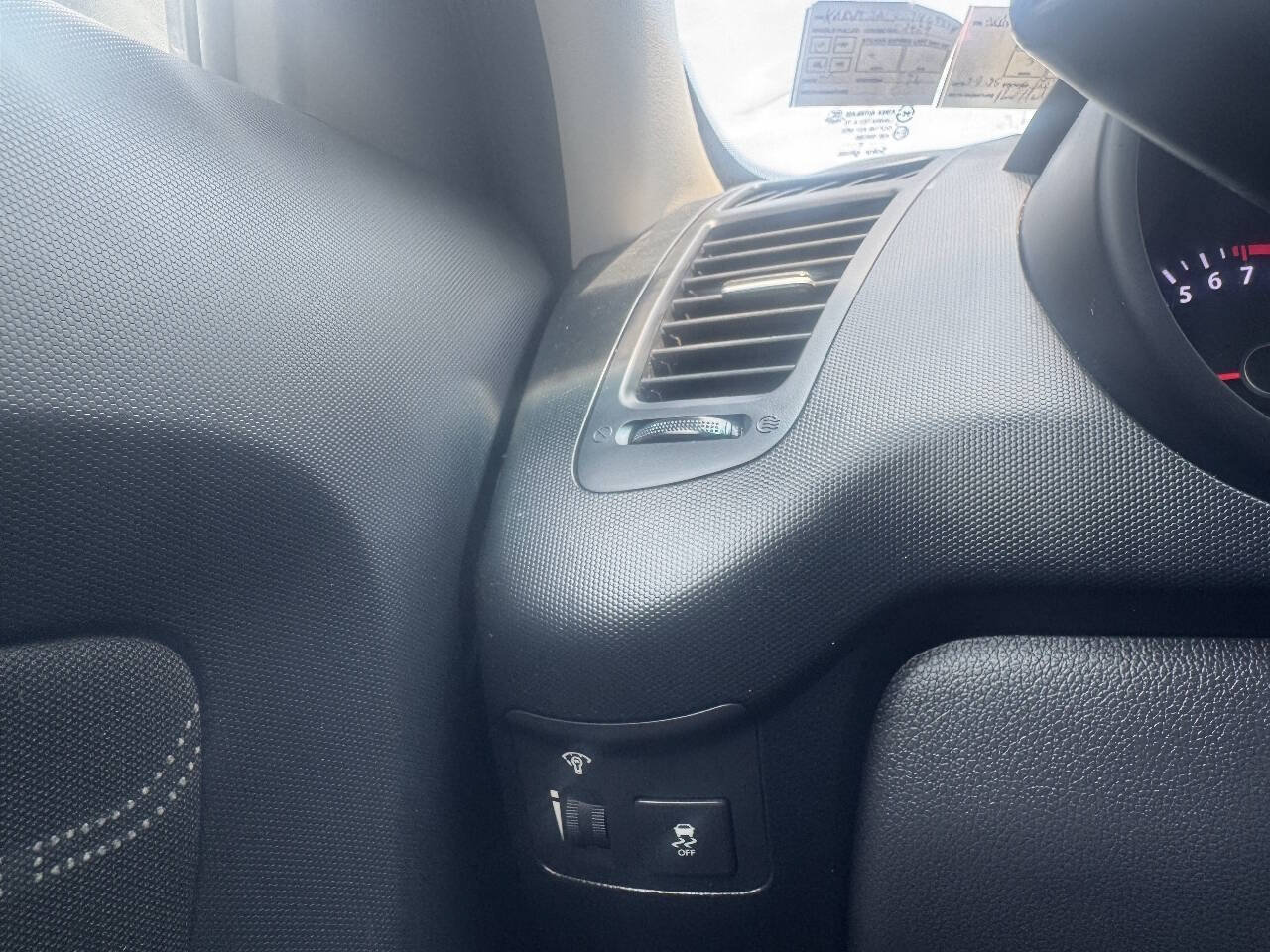 Used 2012 Kia Soul + FWD image 31