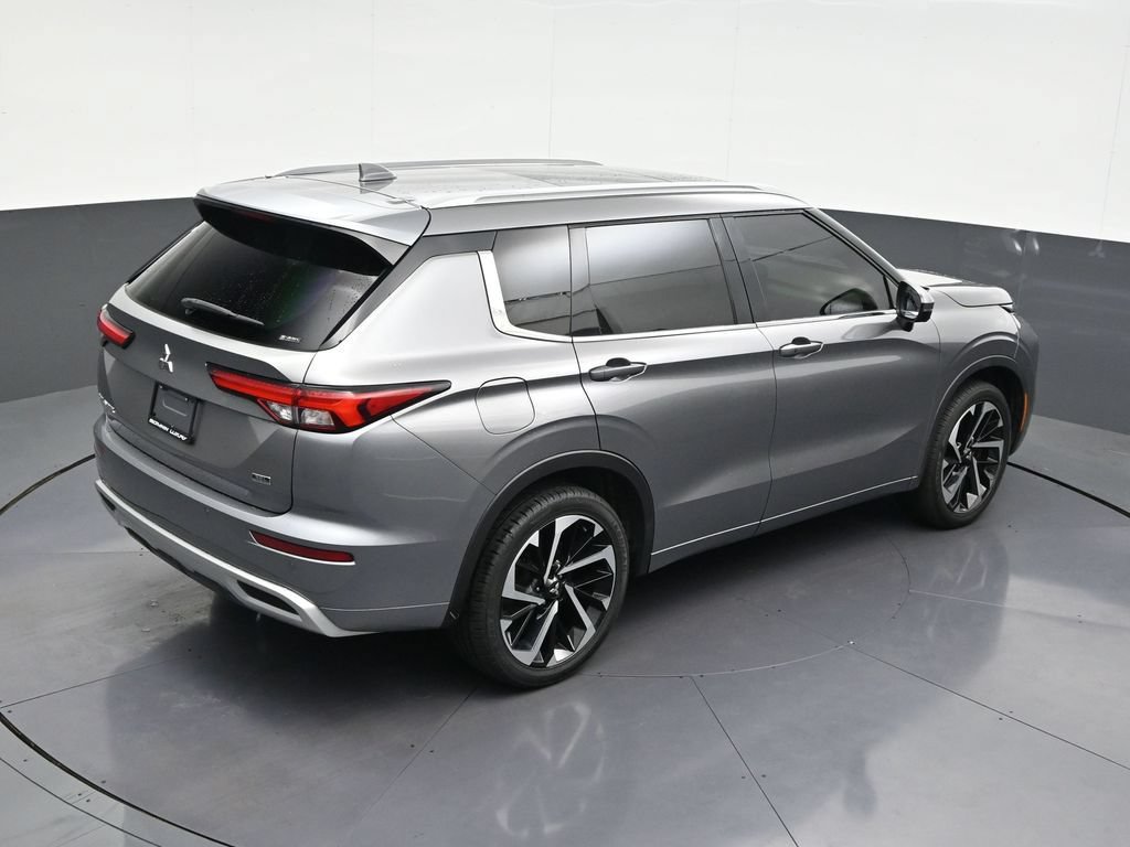 Used 2022 Mitsubishi Outlander SEL AWD/4WD image 18