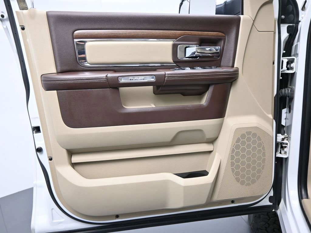 Used 2013 RAM 2500 Laramie w/ Convenience Group image 12