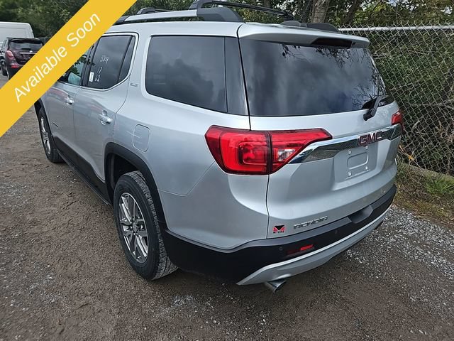 Used 2017 GMC Acadia SLE FWD image 3