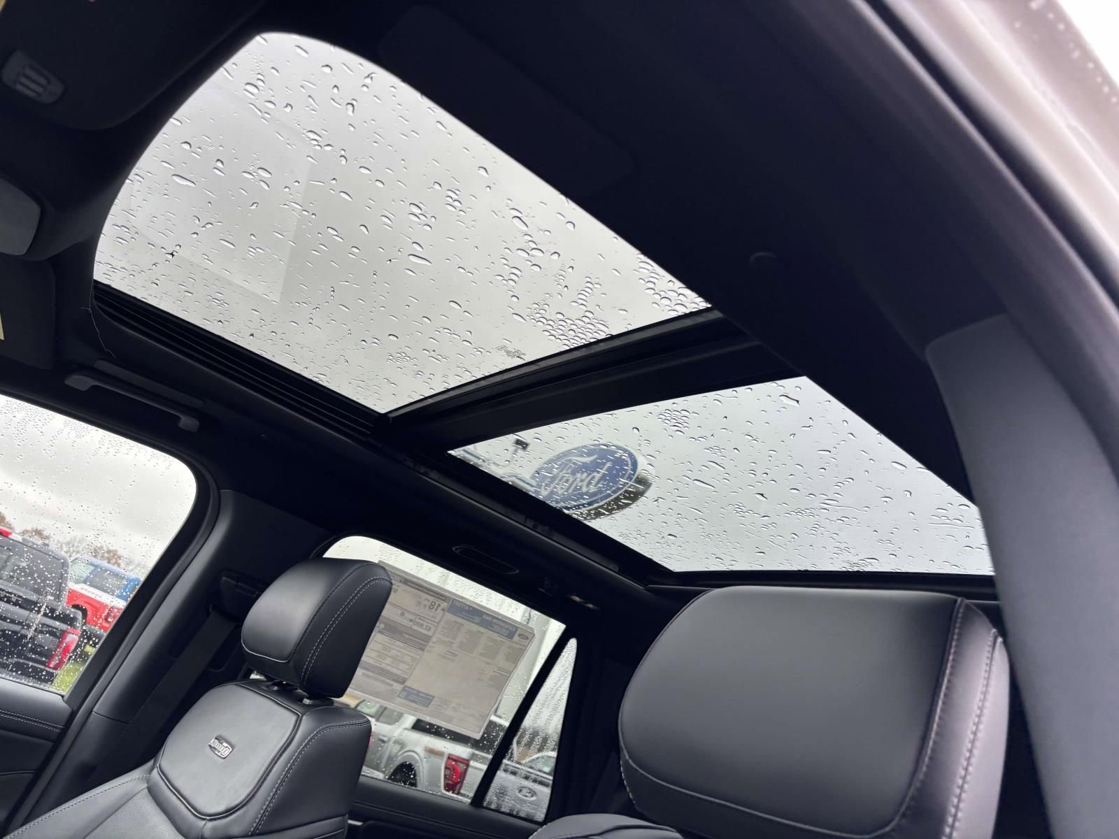 New 2025 Ford Expedition Max Platinum w/ Stealth Performance Package image 25