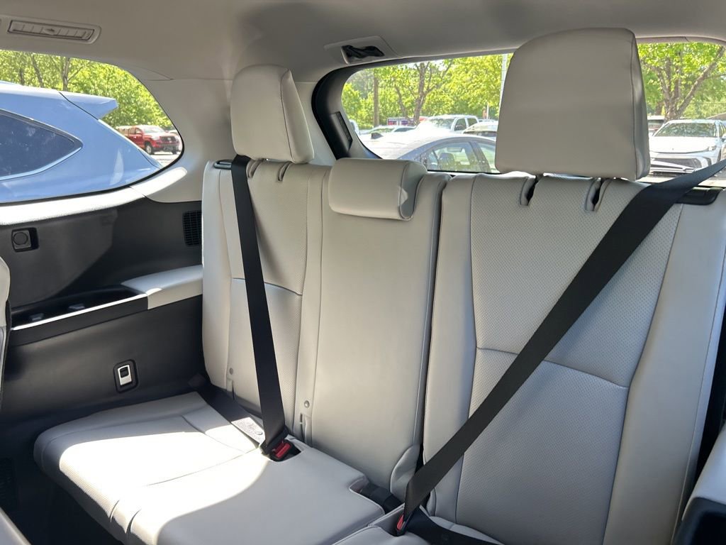 New 2026 Toyota Grand Highlander XLE FWD image 10