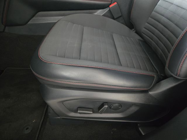Used 2025 Ford Explorer ST-Line RWD image 26