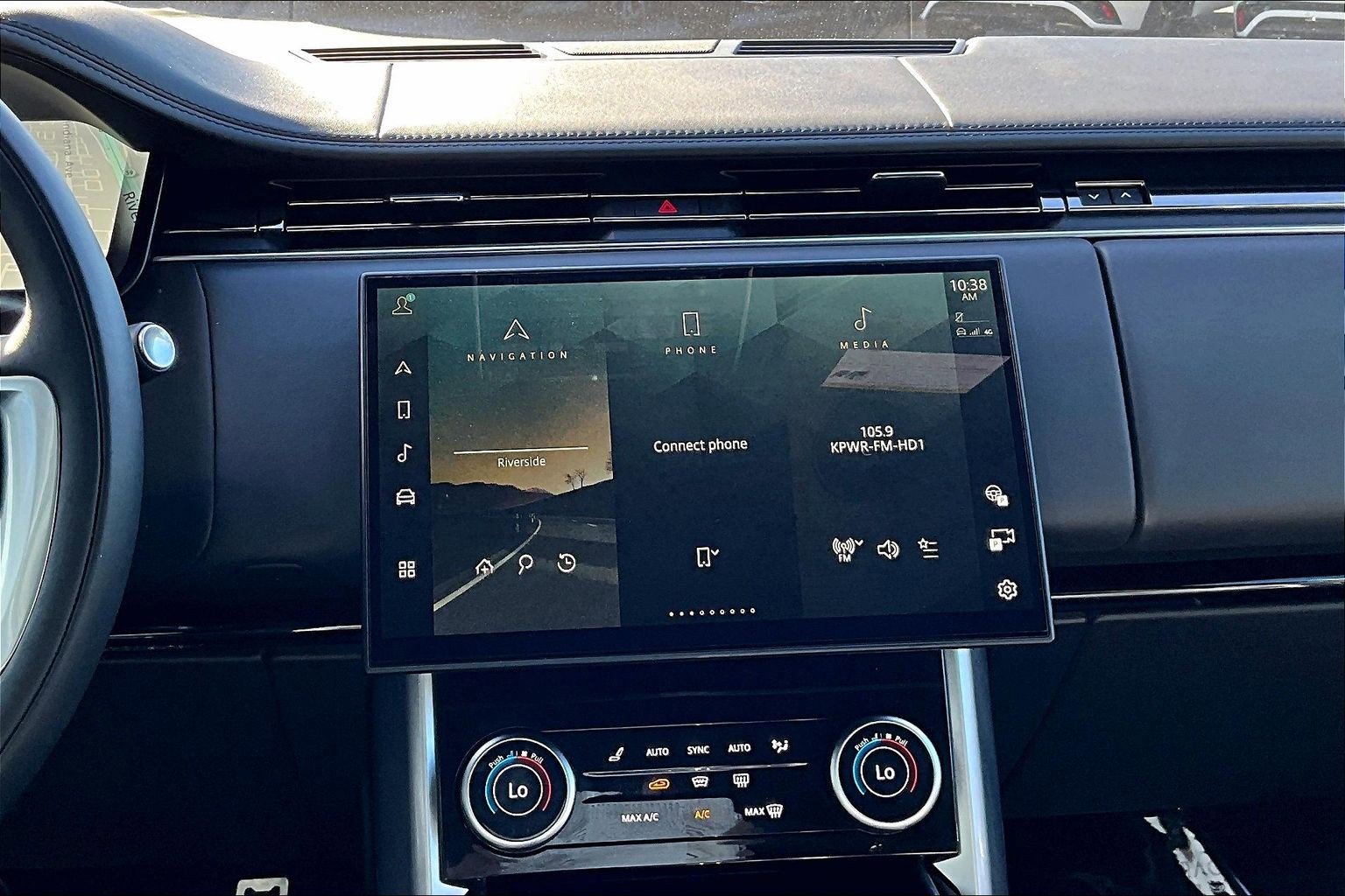 Used 2023 Land Rover Range Rover SE image 6