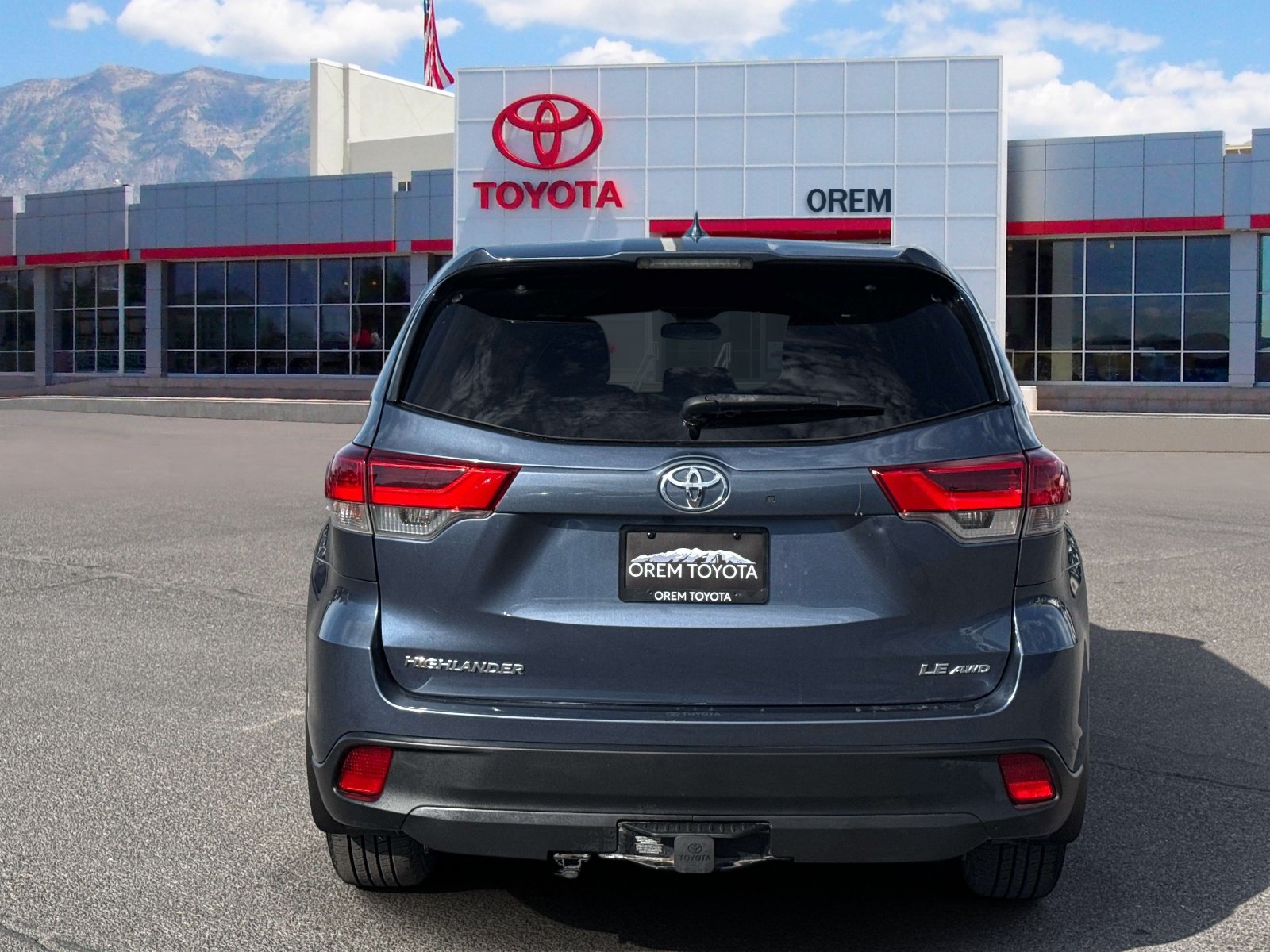 Used 2019 Toyota Highlander Plus AWD/4WD image 4