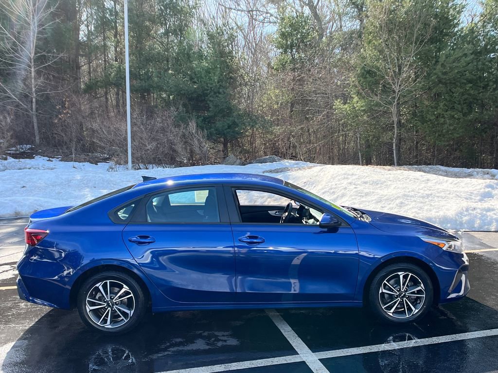 Used 2023 Kia Forte LXS image 6