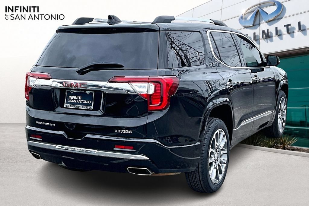 Used 2023 GMC Acadia Denali FWD image 2