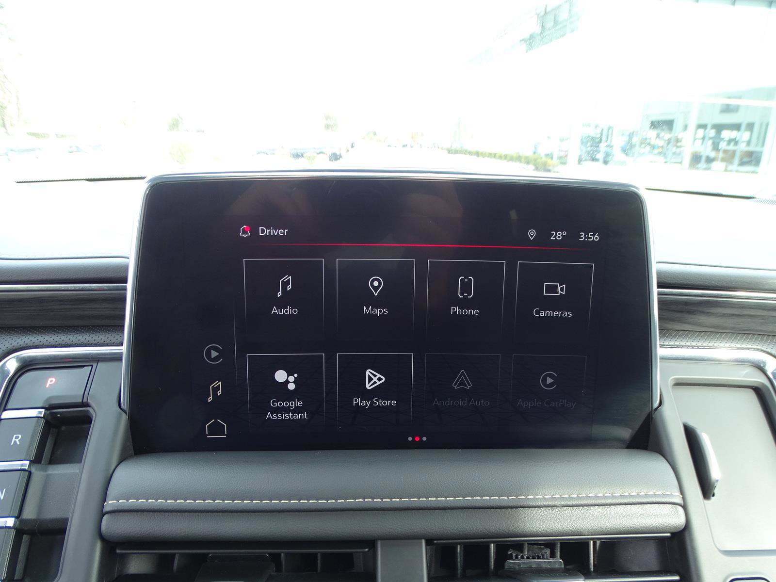 Used 2023 GMC Yukon XL SLT image 30