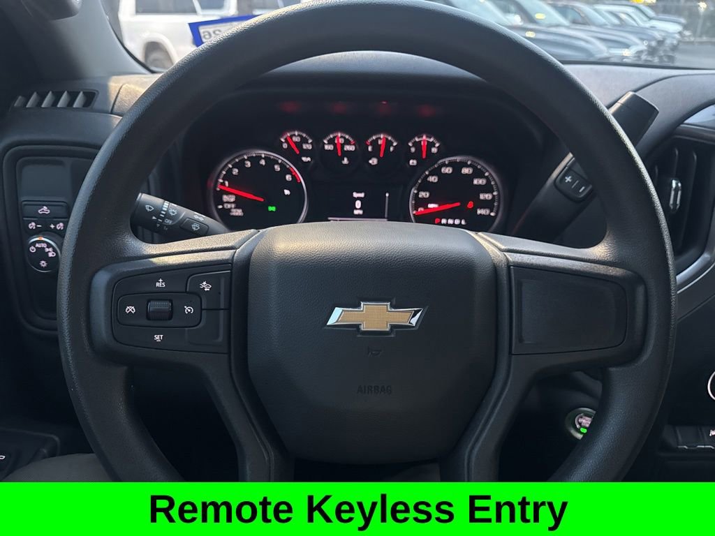 Used 2024 Chevrolet Silverado 1500 Custom image 12