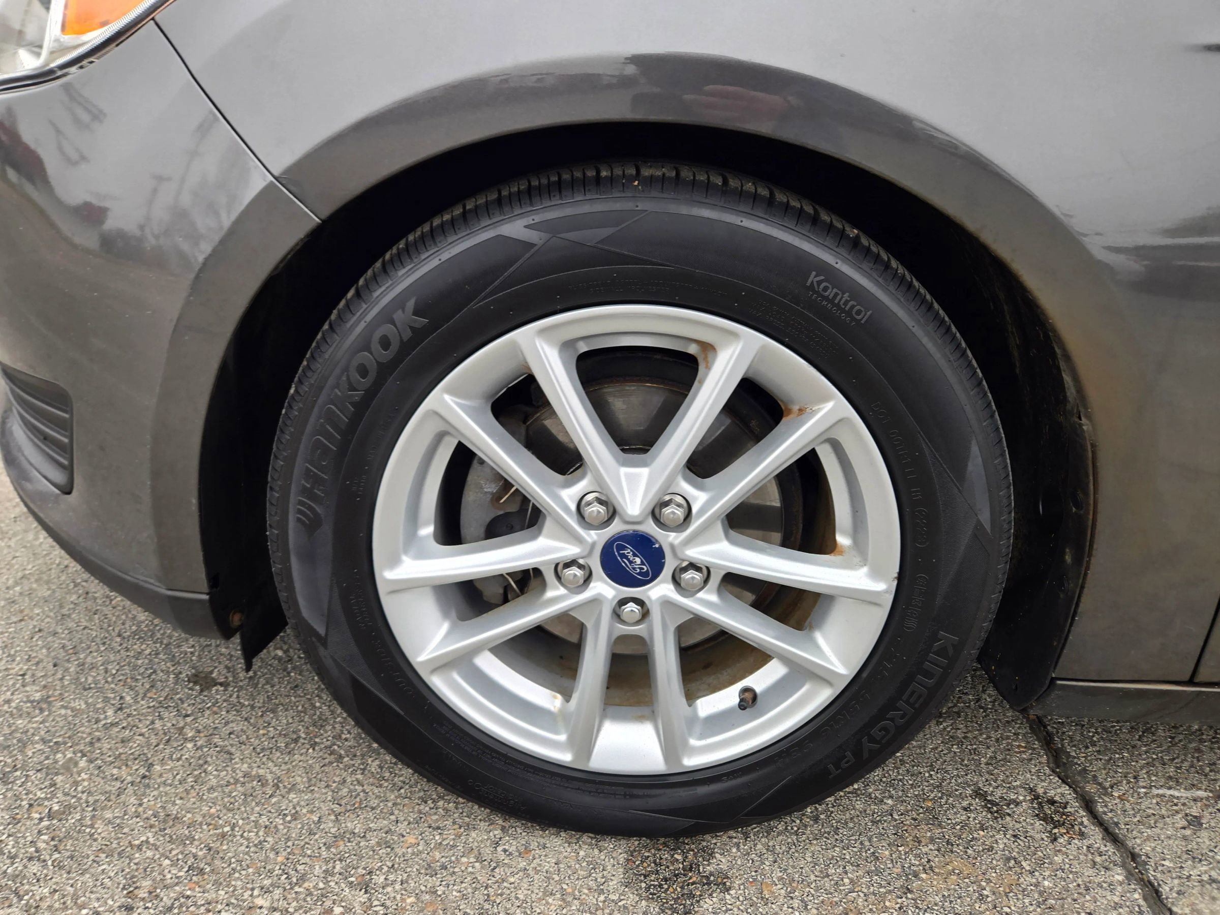 Used 2016 Ford Focus SE FWD image 16