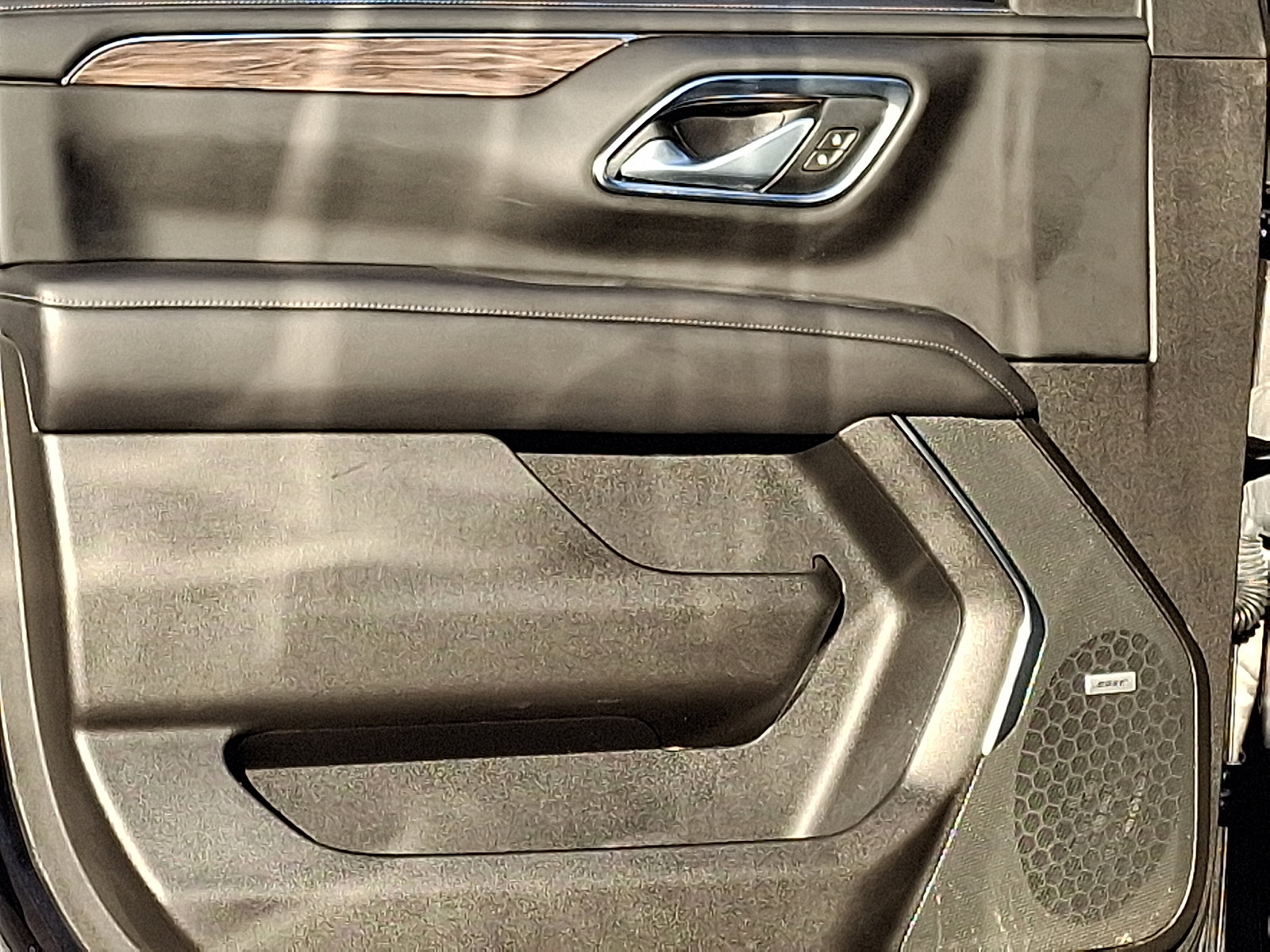 Used 2021 Chevrolet Tahoe Z71 w/ Luxury Package image 12