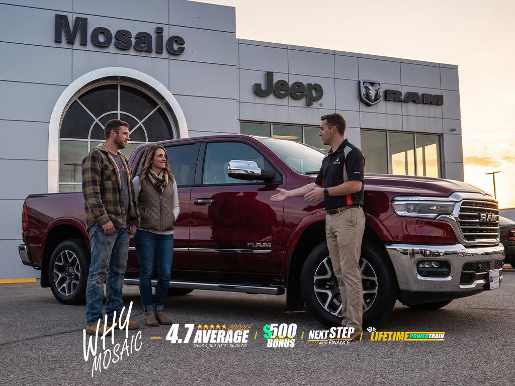 Used 2018 Buick Envision Essence w/ LPO, Hit The Road Package AWD/4WD image 10