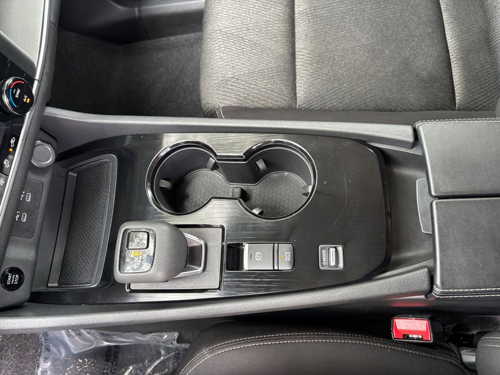 Used 2025 Nissan Rogue SV FWD image 42